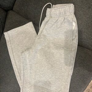 Alo sweatpants barely worn size xs grey